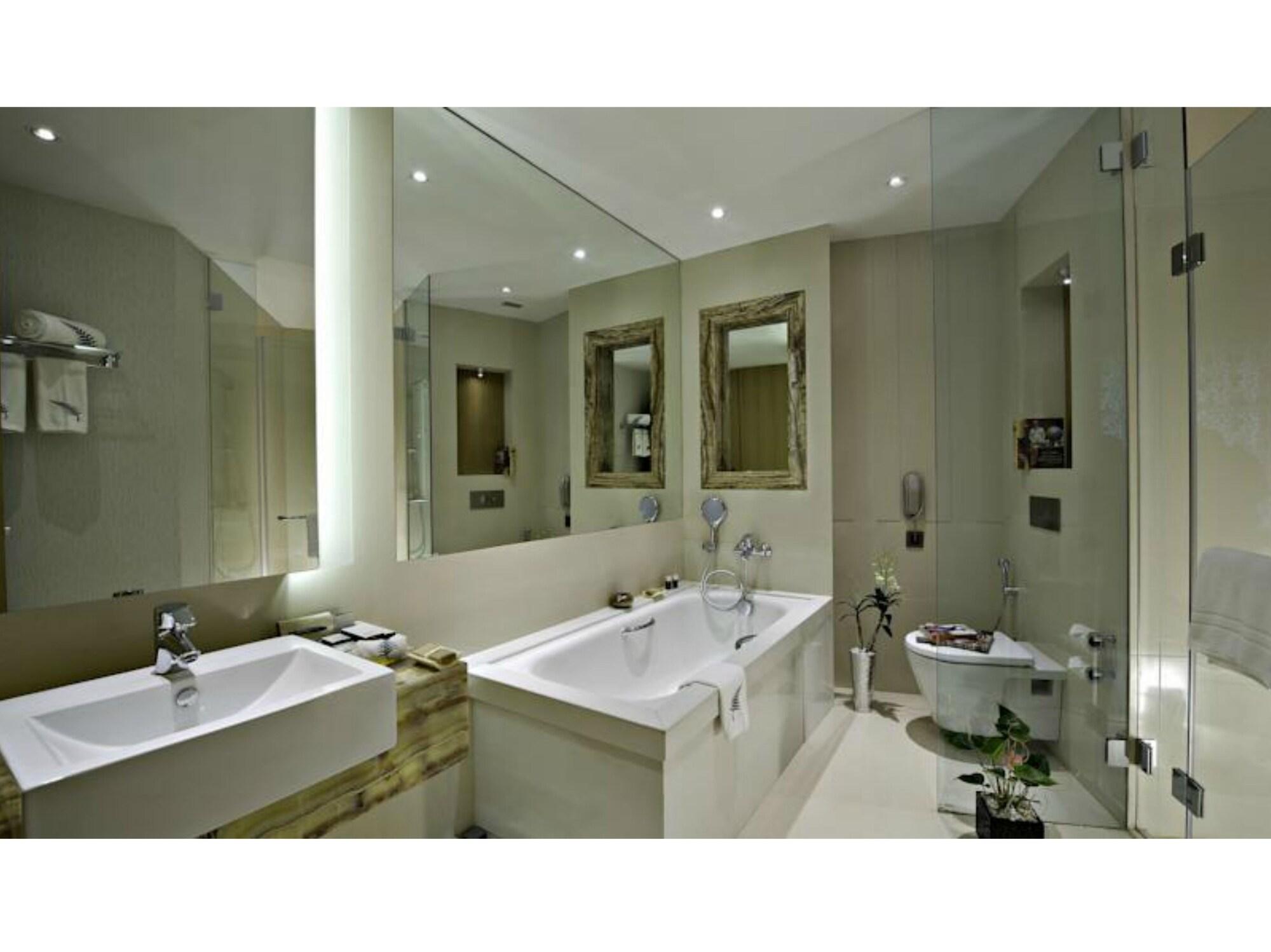 Meluha - The Fern Hotel Mumbai Exterior photo