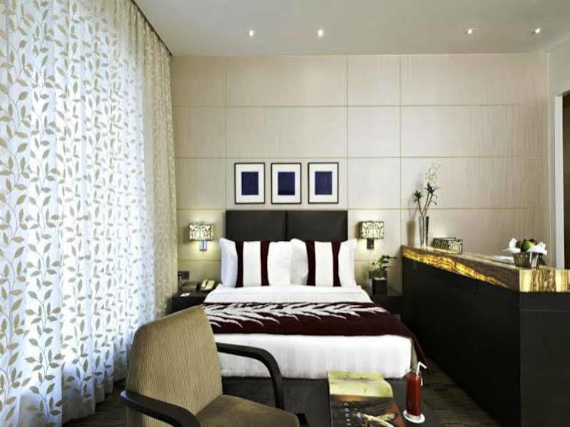 Meluha - The Fern Hotel Mumbai Exterior photo